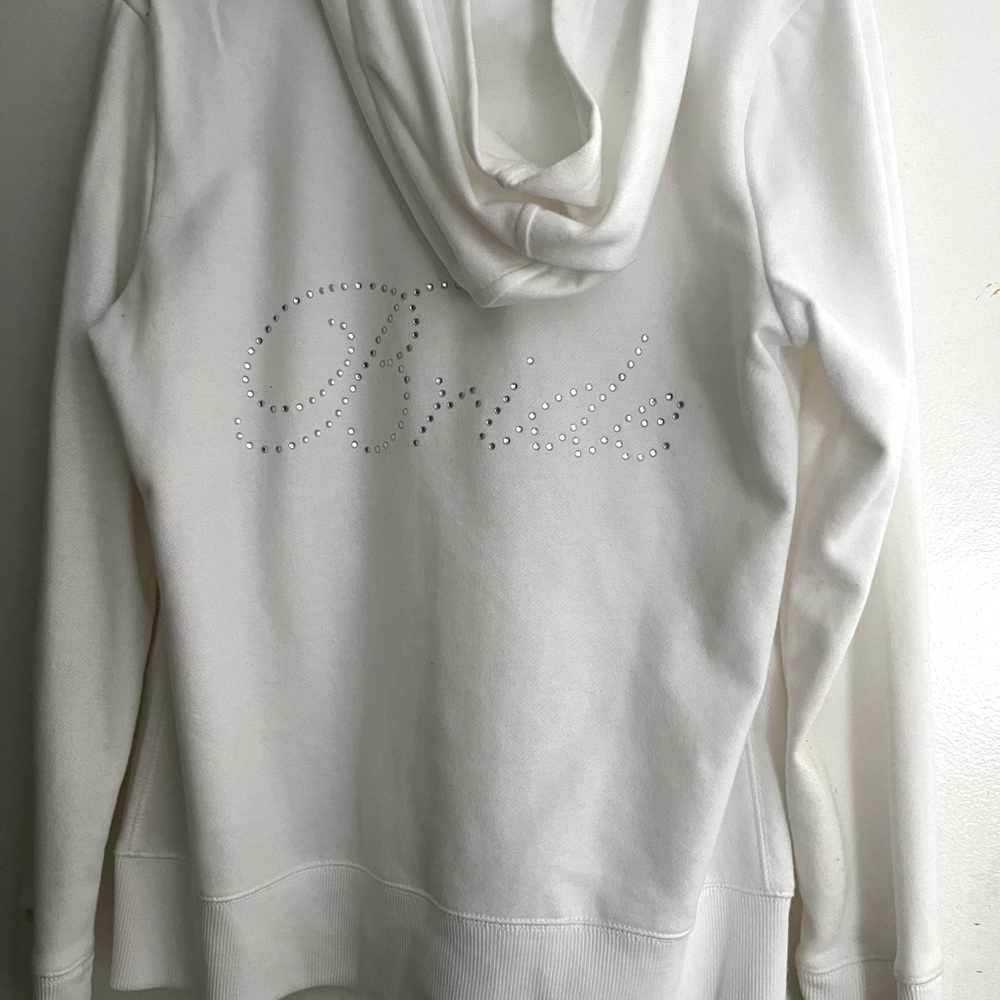 Like new zip bride hoodie. Size M. Worn once